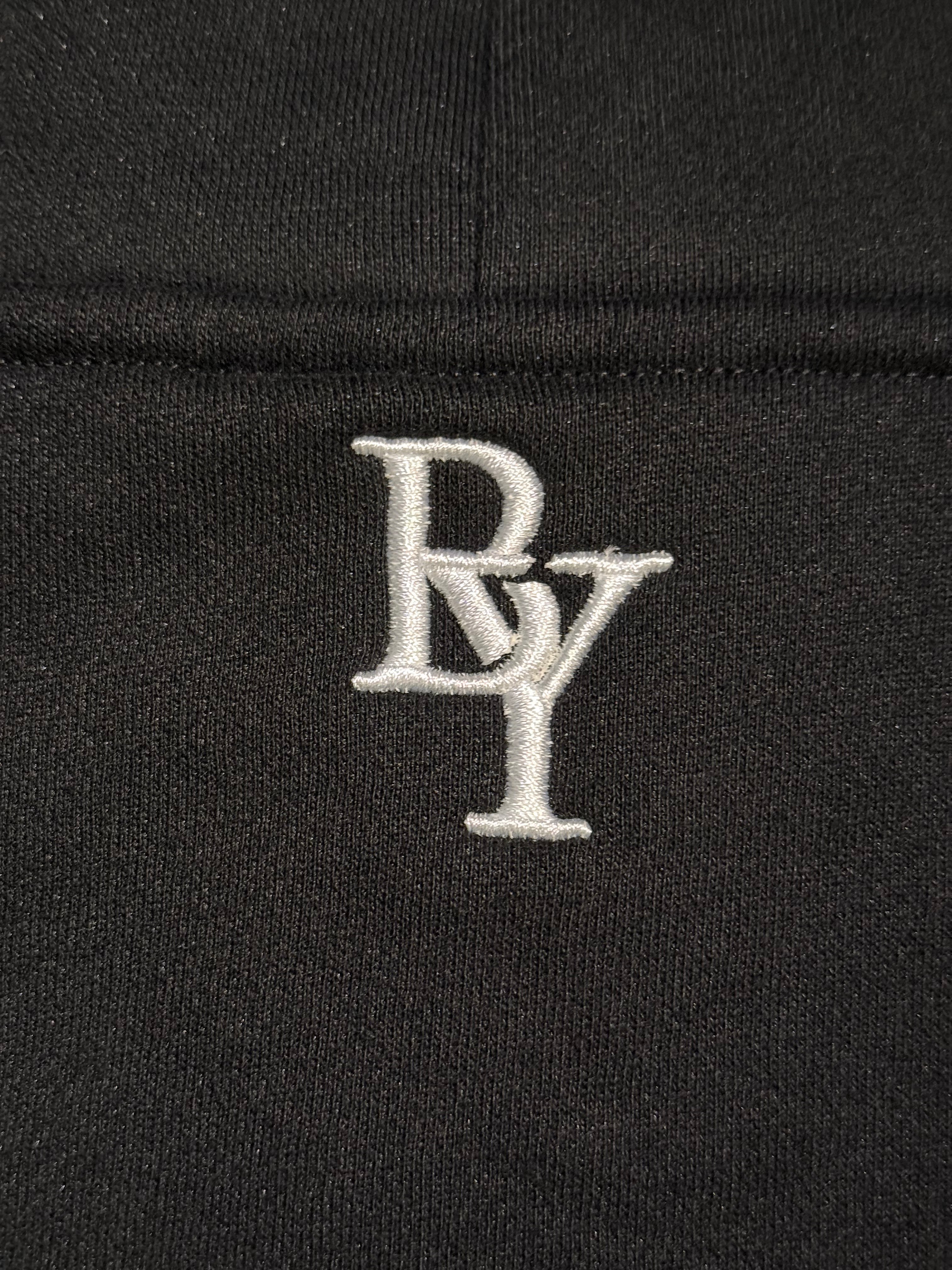 Elite Hoodie Stealth Black - Close-up of Logo